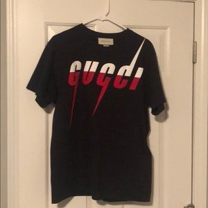 Gucci tshirt black brand new worn once